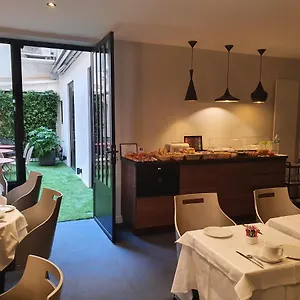 *** Hotel Harvey Francia